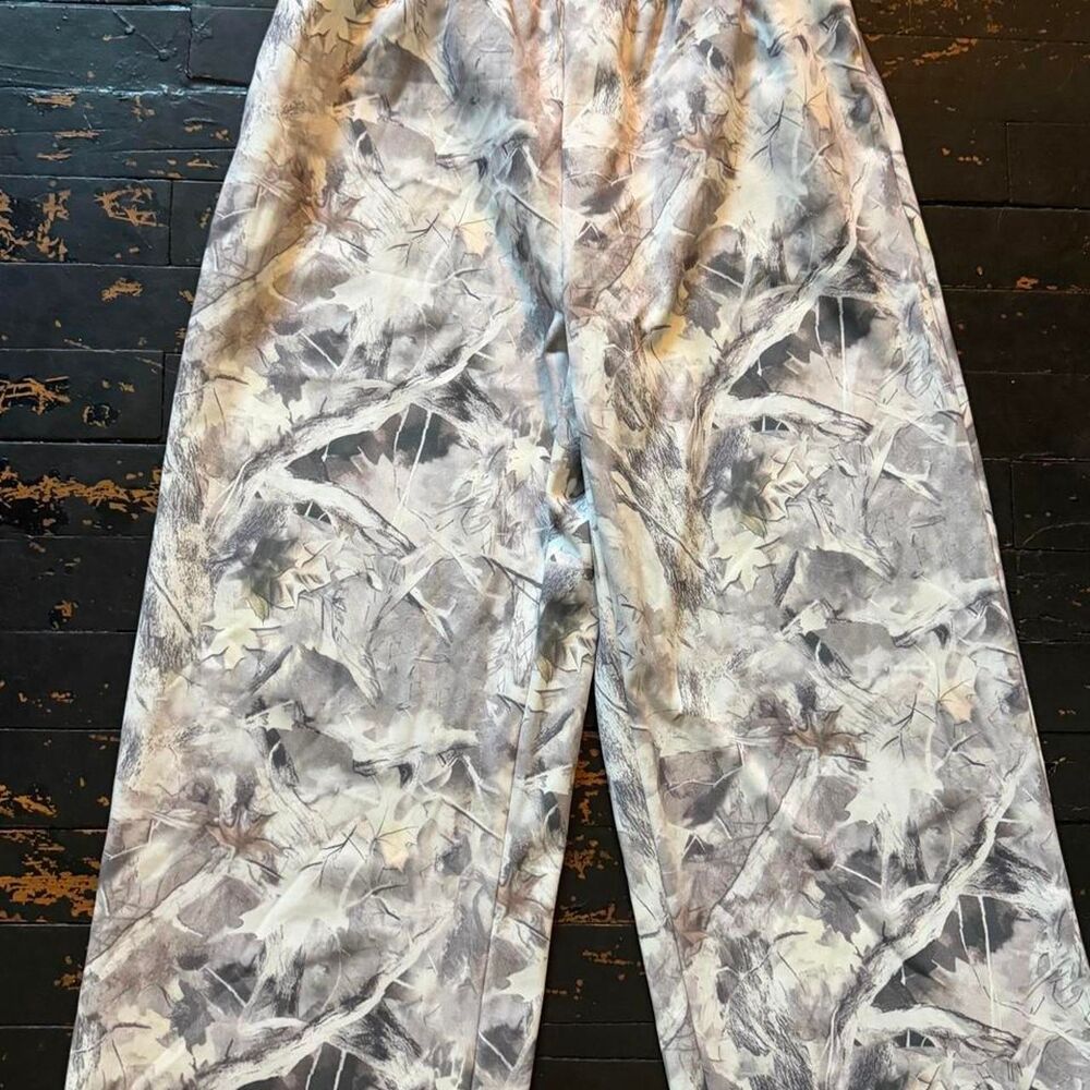 White camo wide leg sweatpants